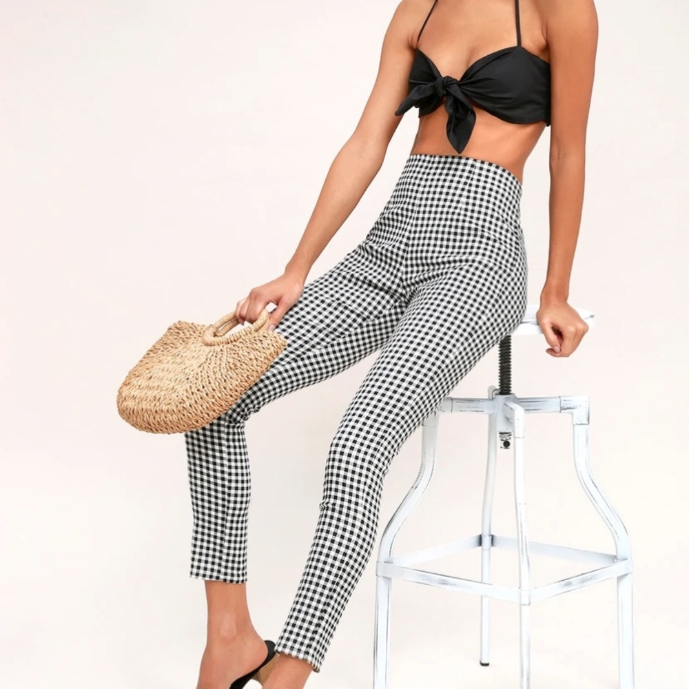 Lulu’s plaid high-waisted pants